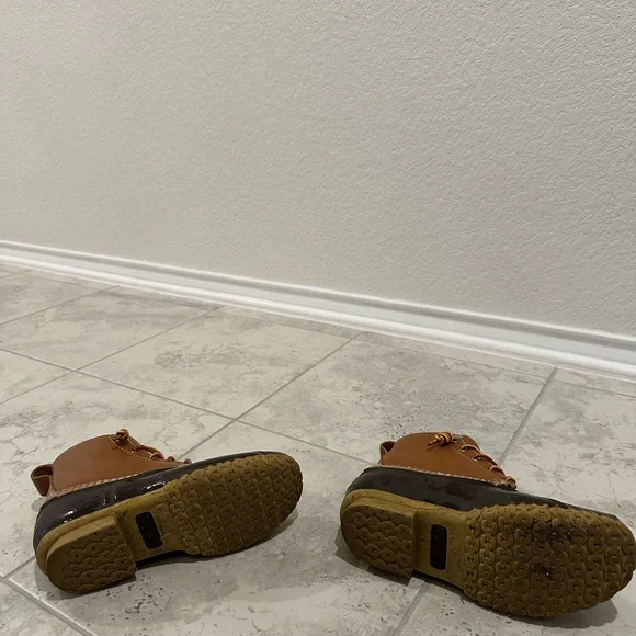 Bean boots size 6M - Picture 3 of 6